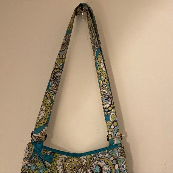 Vera Bradley Adjustable Shoulder Strap HandBag Full  Zip On Top Snap On Side - Picture 3 of 11